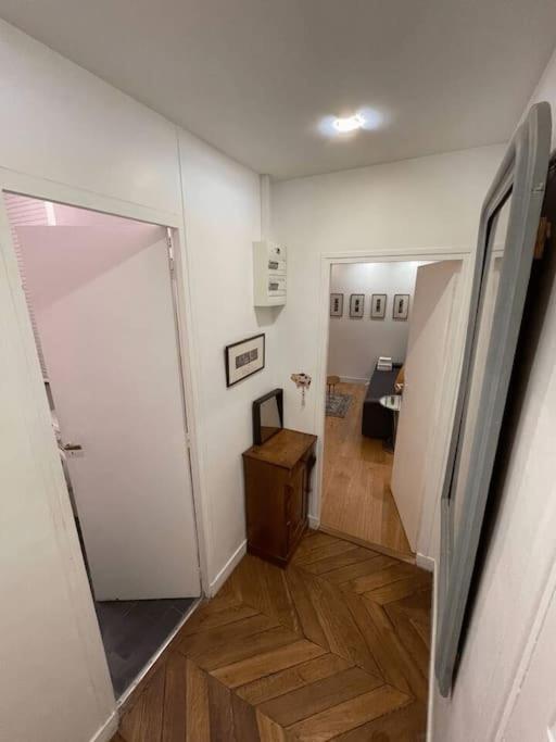 Apartment Flat In Face To Seine River